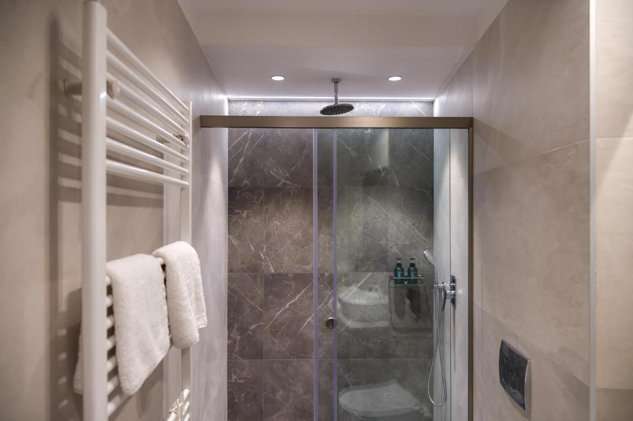 Apartment Zalo Urban Living Spaces