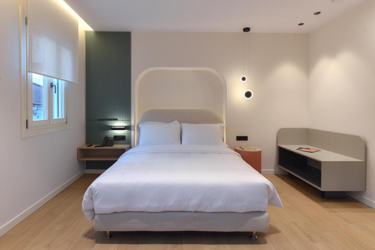 Zalo Urban Living Spaces Apartment