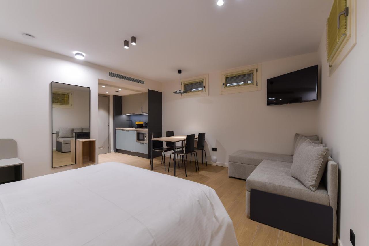 Zalo Urban Living Spaces Apartment *